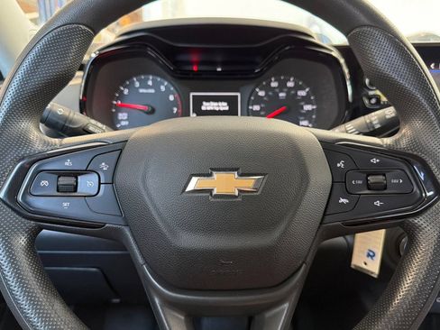 Used 2024 Chevrolet Trax LS w/ LS Convenience Package FWD image 23