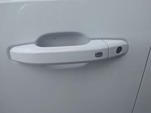 Used 2024 GMC Canyon Elevation w/ Convenience Package RWD image 10