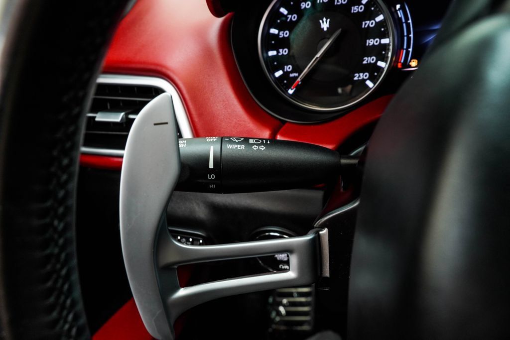 Used 2022 Maserati Ghibli Trofeo RWD image 36
