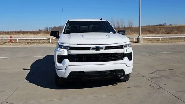 New 2026 Chevrolet Silverado 1500 RST w/ Convenience Package II AWD/4WD image 3