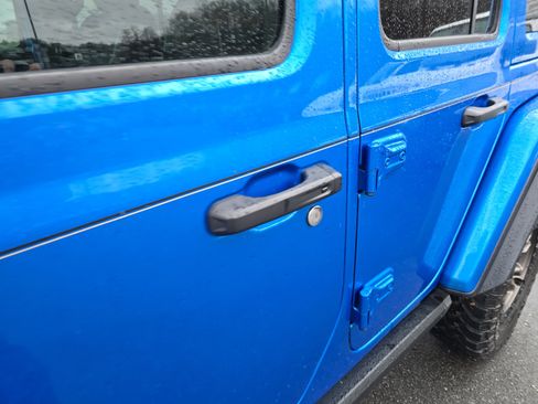 Used 2022 Jeep Wrangler Unlimited Rubicon w/ Trailer Tow Package image 13