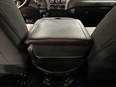 Used 2021 RAM 2500 Big Horn image 37