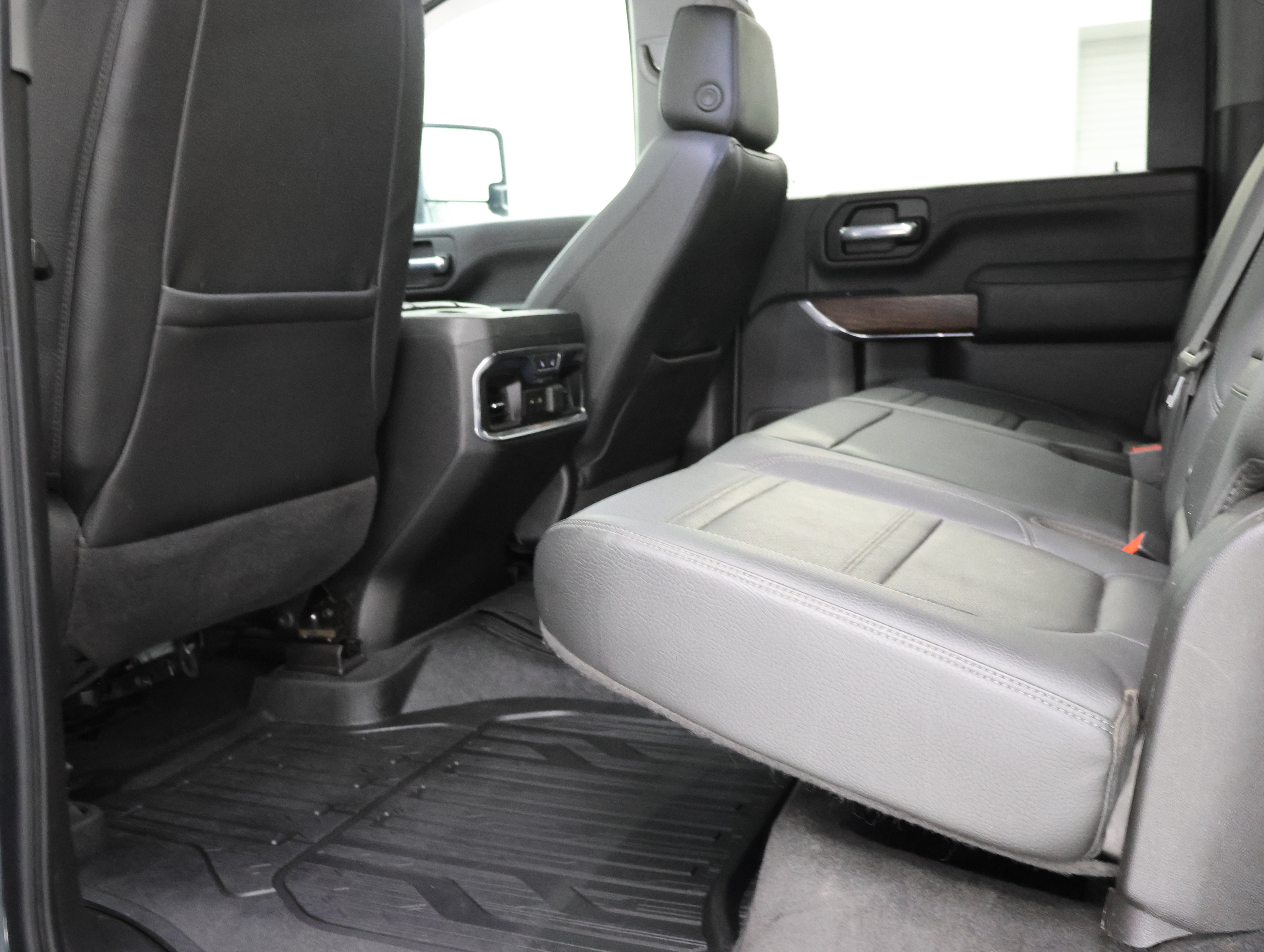 Used 2020 GMC Sierra 2500 Denali w/ Denali Ultimate Package AWD/4WD image 9