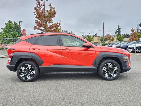 New 2025 Hyundai Kona SEL image 8