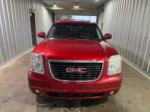 Used 2013 GMC Yukon XL SLE w/ Convenience Package image 3