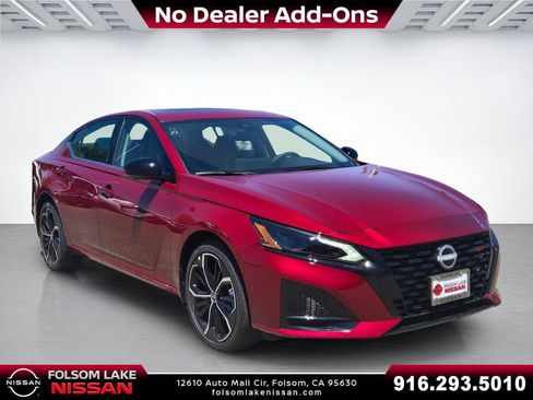 New 2026 Nissan Altima 2.5 SR w/ SR Premium Package AWD/4WD image 1