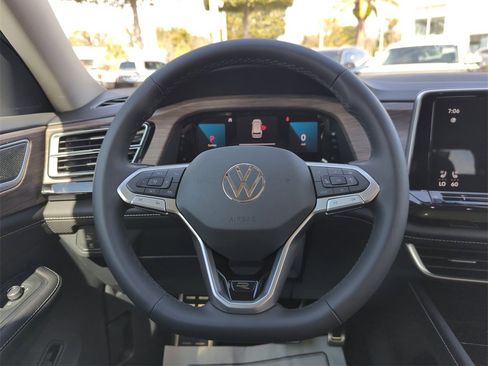 New 2026 Volkswagen Atlas SEL Premium R-Line image 26