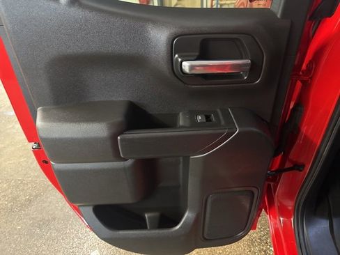 Used 2020 Chevrolet Silverado 1500 Custom Trail Boss w/ Custom Convenience Package image 20