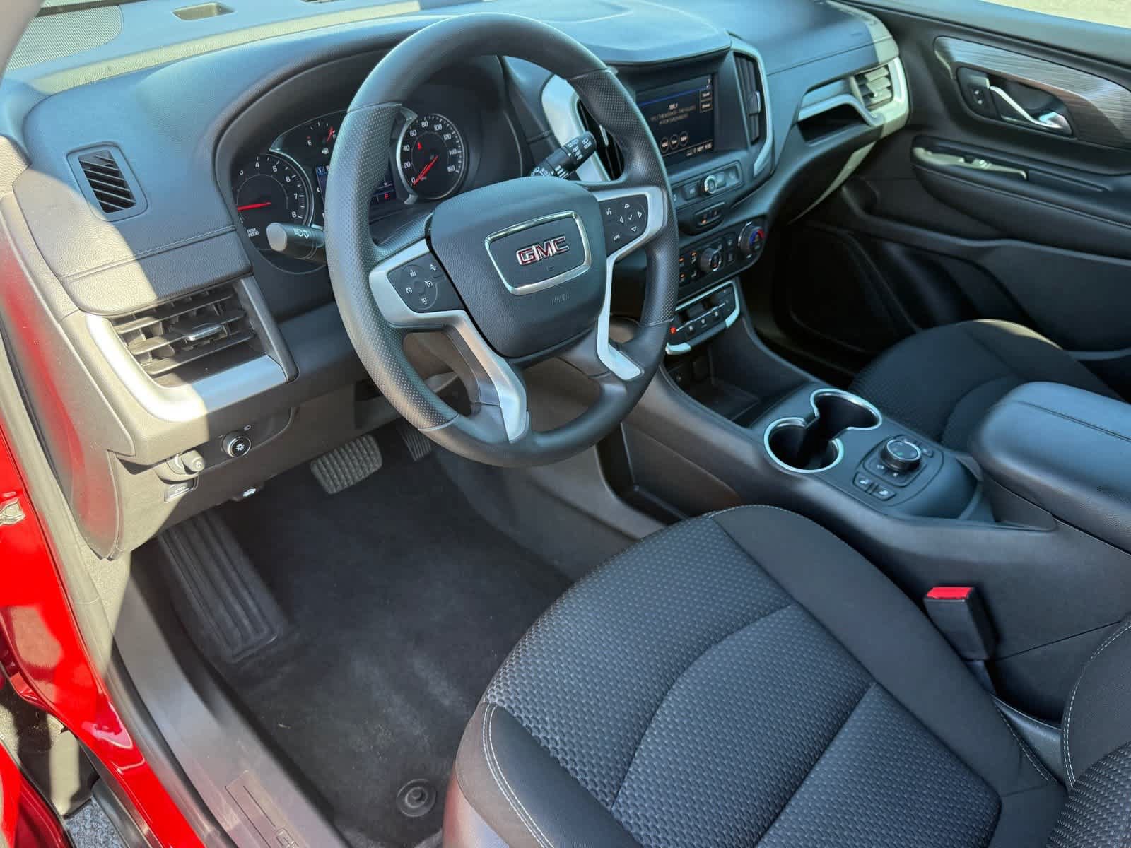Used 2022 GMC Terrain SLE w/ Driver Convenience Package AWD/4WD image 13