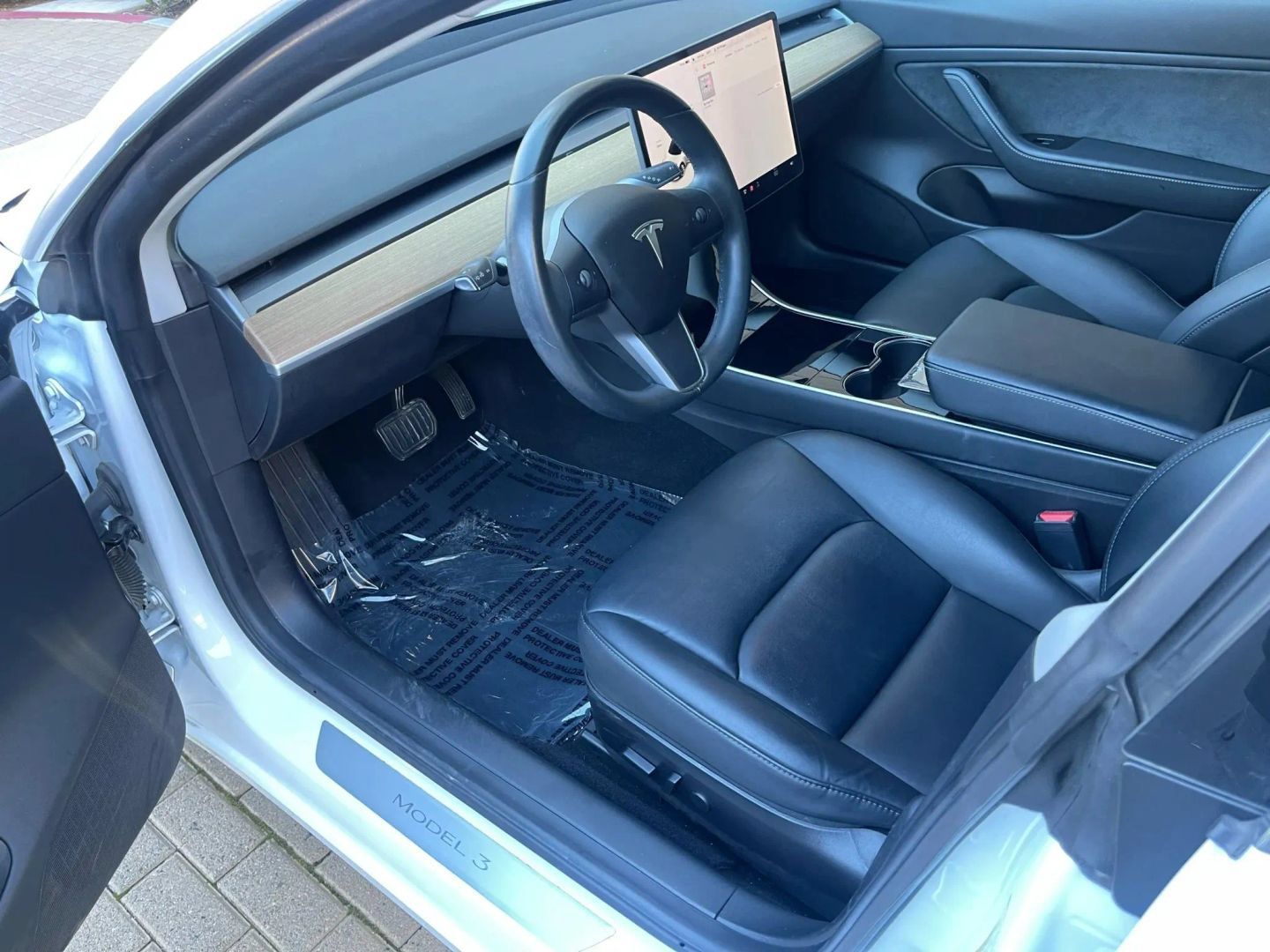 Used 2020 Tesla Model 3 Standard Range Plus RWD image 7