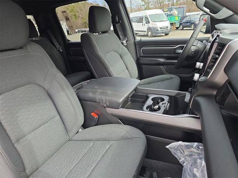 New 2026 RAM 1500 4x4 Crew Cab image 10