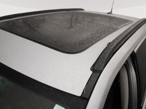 Used 2018 Jeep Compass Latitude w/ Popular Equipment Group image 27