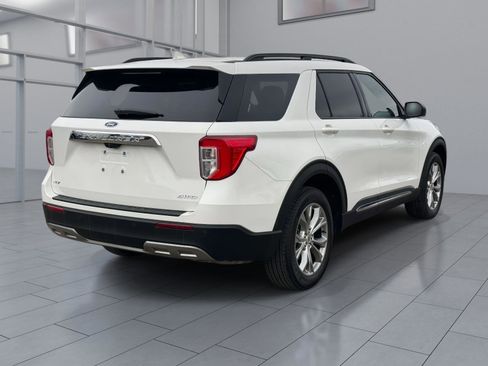 Used 2022 Ford Explorer XLT w/ Equipment Group 202A image 6