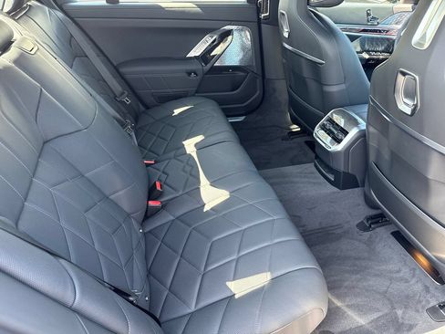 New 2026 BMW i7 xDrive60 w/ Executive Package AWD/4WD image 15