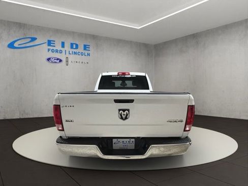 Used 2022 RAM 1500 Classic SLT image 9