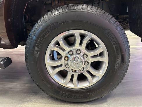 Used 2014 RAM 3500 Laramie w/ Convenience Group image 20