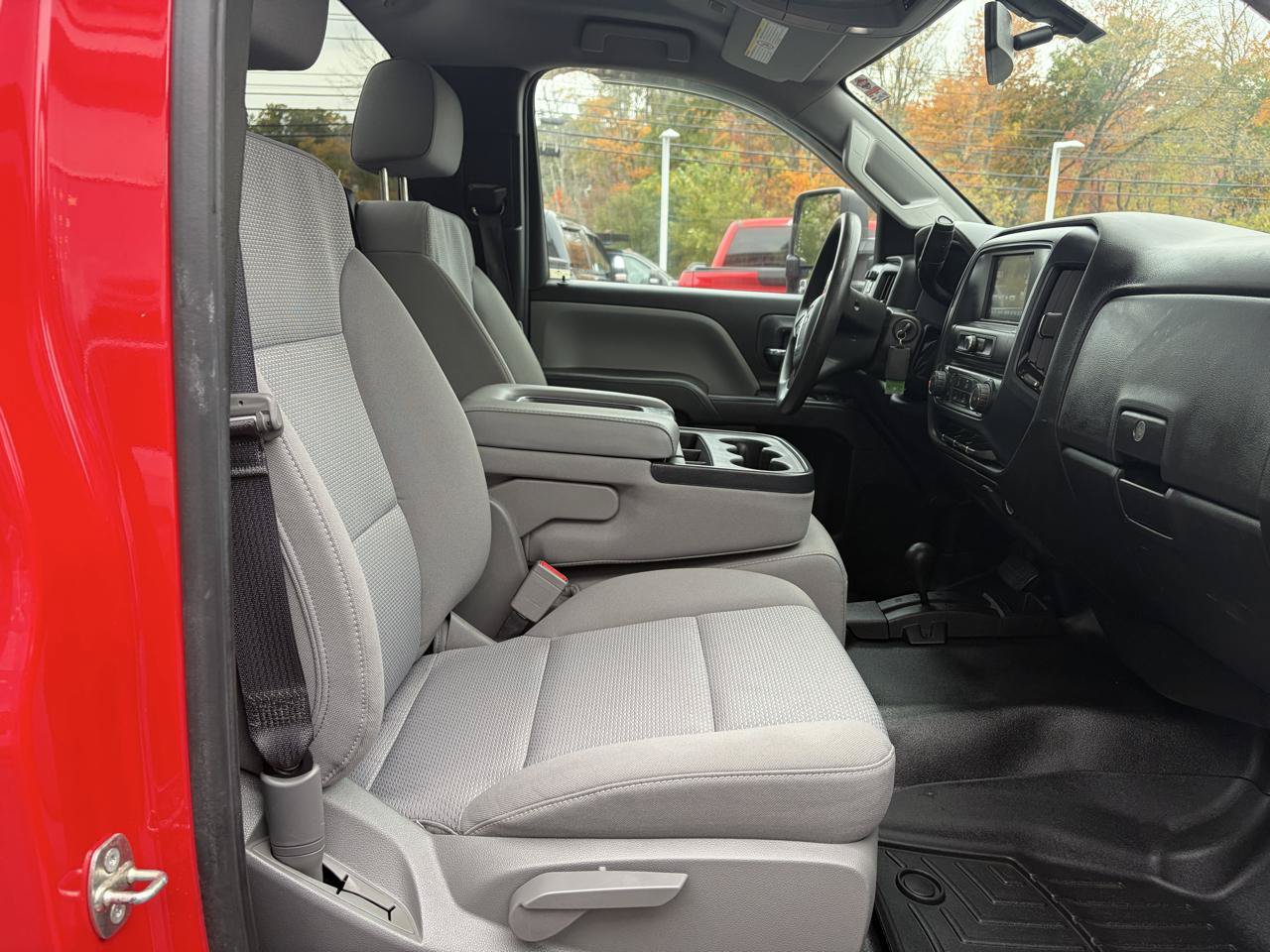 Used 2018 GMC Sierra 2500 4x4 Regular Cab w/ Sierra Convenience Package image 33