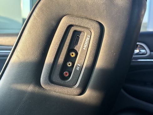 Used 2018 Jeep Grand Cherokee Summit AWD/4WD image 11