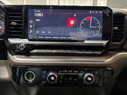 Used 2023 GMC Sierra 1500 SLT w/ SLT Premium Package image 9