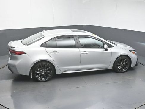 Used 2025 Toyota Corolla XSE FWD image 46