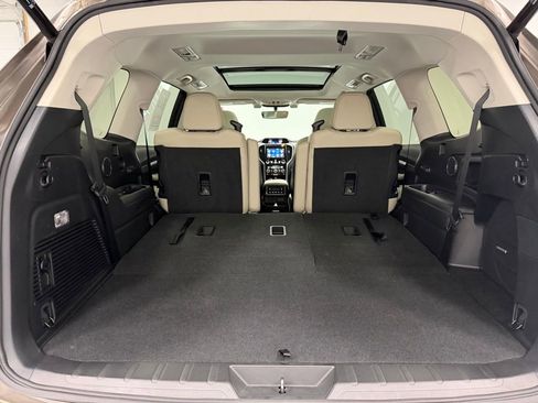 Used 2022 Subaru Ascent Limited w/ Technology Package image 32