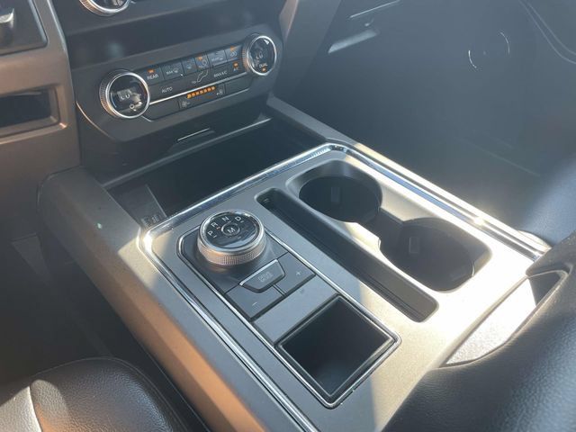 Used 2020 Ford Expedition XLT w/ Equipment Group 201A RWD image 30