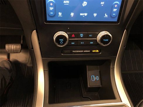 Used 2022 Ford Edge SEL w/ Convenience Package image 23