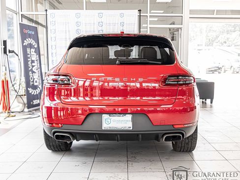 Used 2018 Porsche Macan AWD/4WD image 13