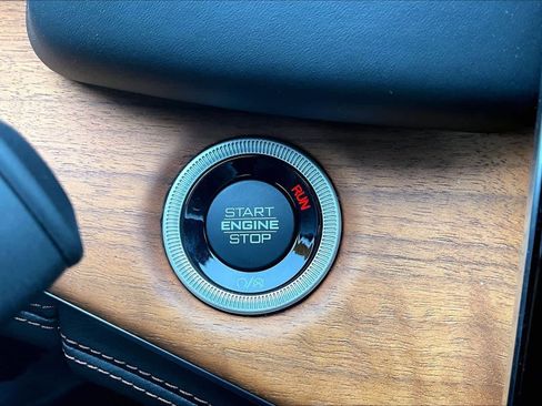 Used 2022 Jeep Grand Cherokee Summit image 34