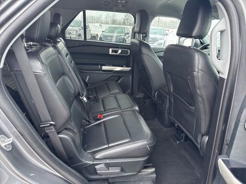 Used 2023 Ford Explorer XLT w/ Equipment Group 202A image 13