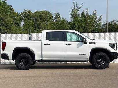 New 2026 GMC Sierra 1500 AT4X w/ AT4X AEV Edition