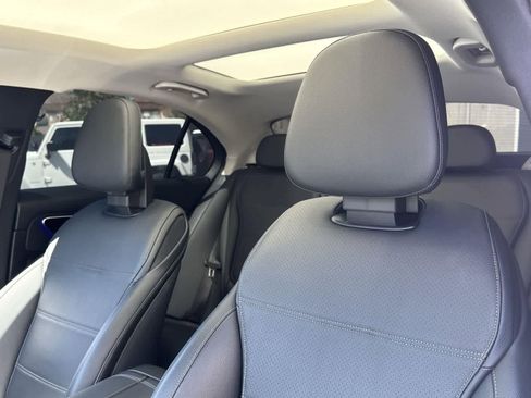 Used 2022 Mercedes-Benz C 300 Sedan w/ Exclusive Trim Package image 13