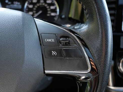 Used 2018 Mitsubishi Outlander LE FWD image 18