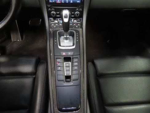 Used 2017 Porsche 911 Carrera image 24