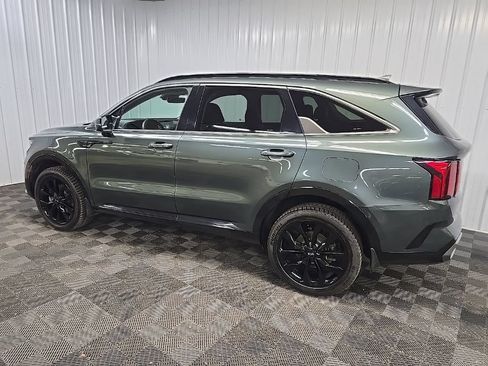 Used 2021 Kia Sorento EX AWD/4WD image 4