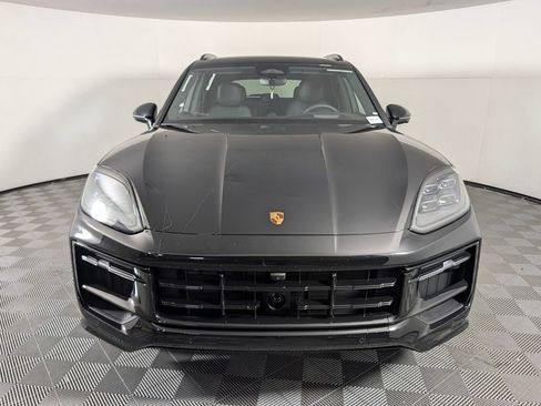 New 2026 Porsche Cayenne GTS AWD/4WD image 10