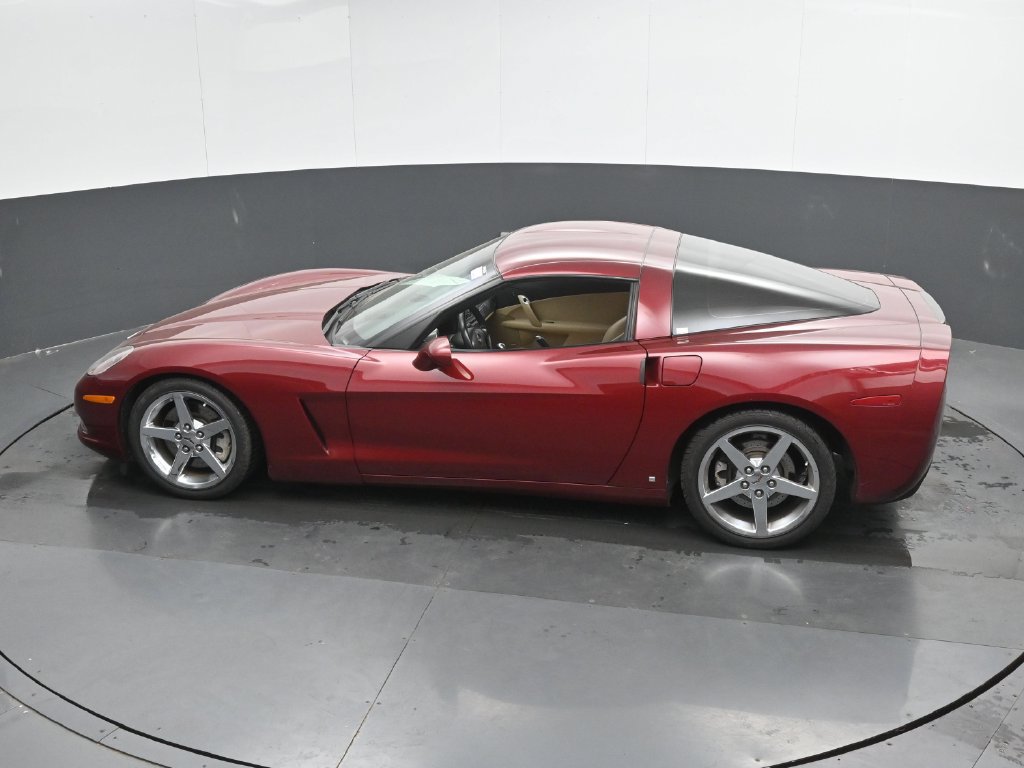 Used 2007 Chevrolet Corvette Coupe w/ Preferred Equipment Group RWD image 29