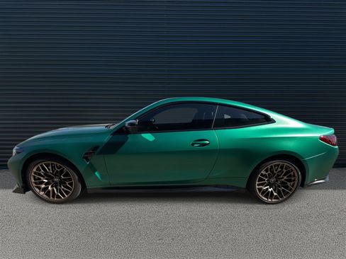 Used 2025 BMW M4 CS image 2