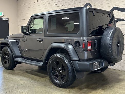 Used 2023 Jeep Wrangler Sport image 9