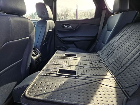 Used 2023 Chevrolet Blazer RS w/ Driver Confidence II Package image 32