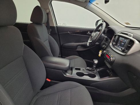 Used 2019 Kia Sorento AWD w/ LX Convenience Package image 21
