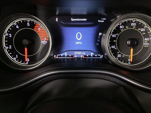 Used 2023 Jeep Cherokee Trailhawk image 22