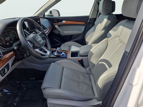 Used 2021 Audi Q5 Premium Plus image 35