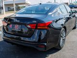 Used 2024 Nissan Altima 2.5 SV image 3