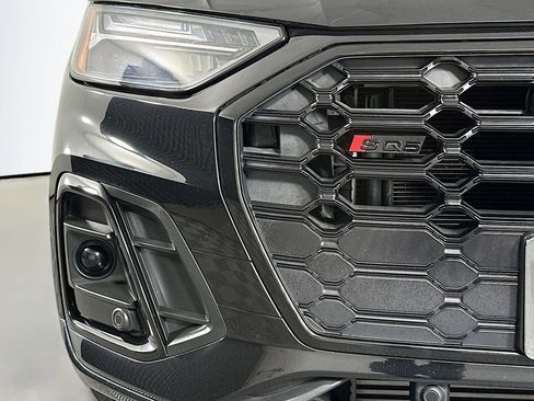 Used 2023 Audi SQ5 Premium Plus image 16
