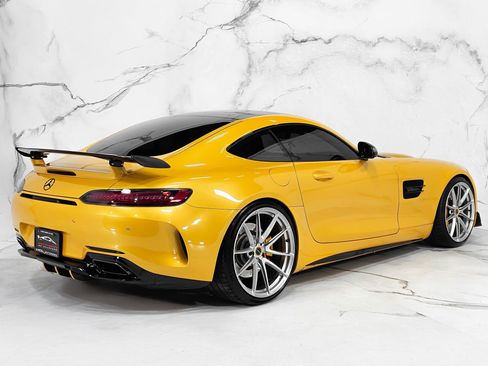 Used 2018 Mercedes-Benz AMG GT C image 8