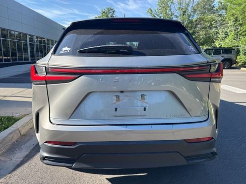 Used 2024 Lexus NX 250 FWD w/ Towing Package (2000 Lbs) image 5