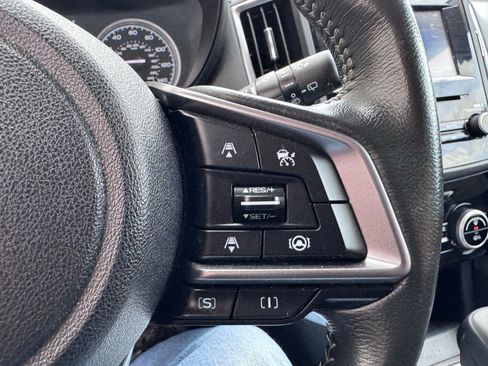 Used 2023 Subaru Forester Premium image 24