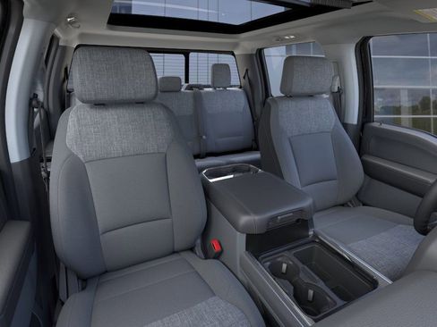 New 2026 Ford F250 XLT w/ XLT Premium Package image 13