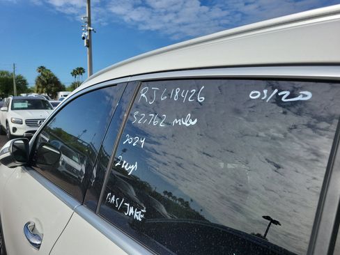 Certified 2024 Mercedes-Benz GLA 250 image 6